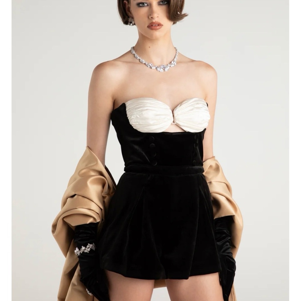 Nana Jacqueline Amanda Strapless Velvet Romper Black White S